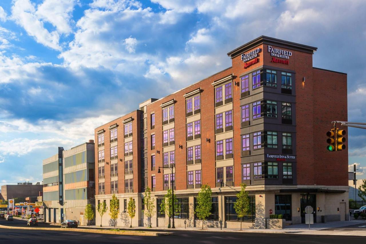 Fairfield Inn & Suites By Marriott Boston Cambridge Esterno foto
