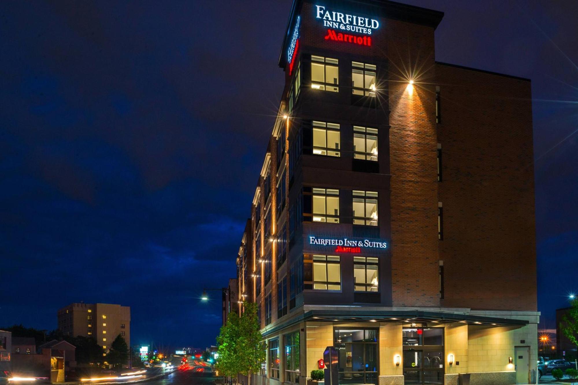 Fairfield Inn & Suites By Marriott Boston Cambridge Esterno foto